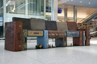 Illustration for article titled Retrotastic Furniture Made from Amazing Old Suitcases and Trunks